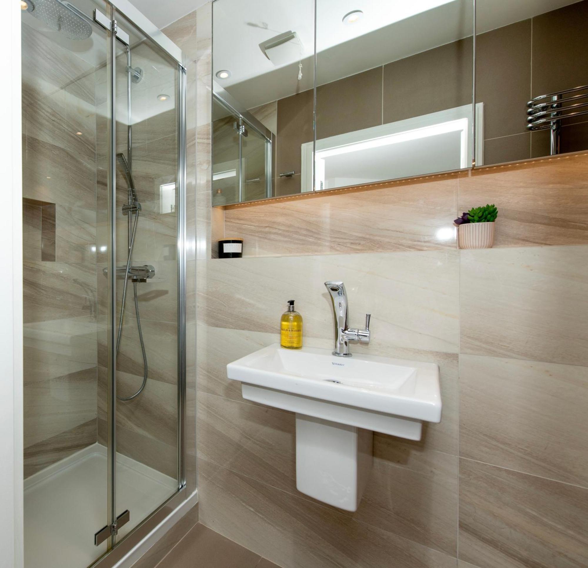 Stylish Apartment With Bbq Kensington Лондон Екстер'єр фото