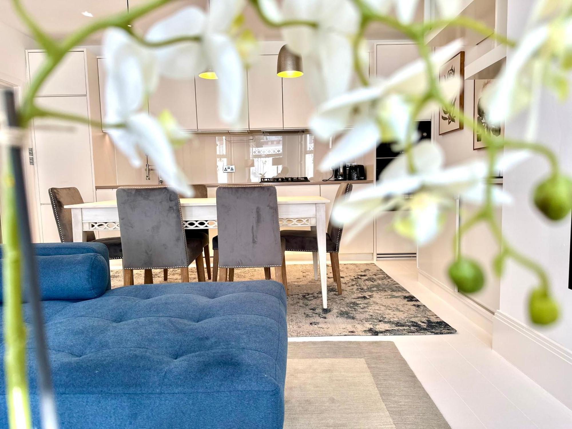 Stylish Apartment With Bbq Kensington Лондон Екстер'єр фото