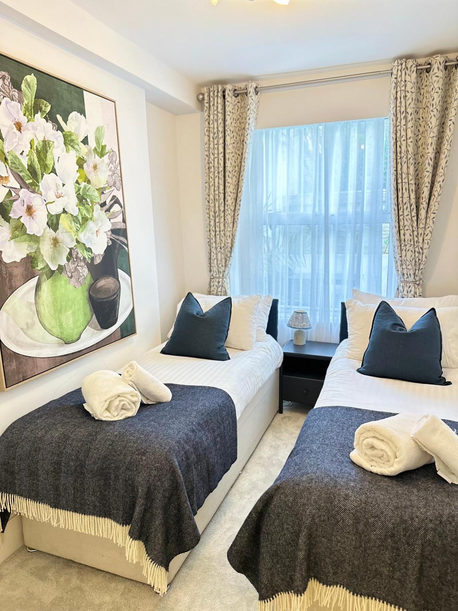 Stylish Apartment With Bbq Kensington Лондон Екстер'єр фото